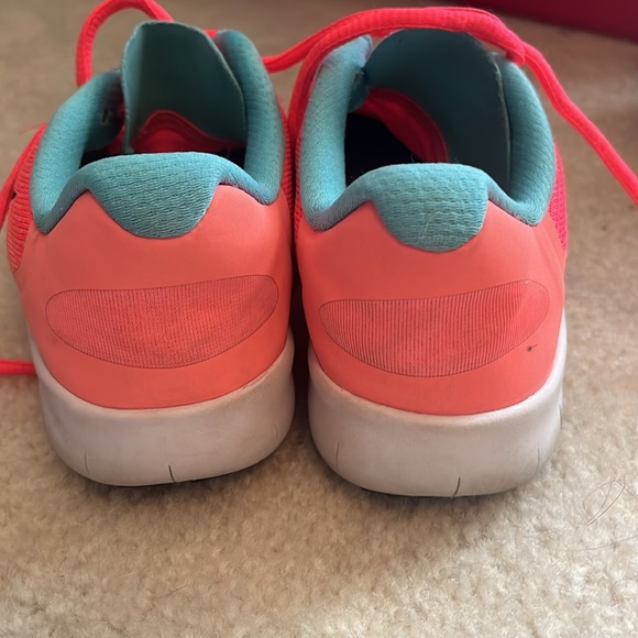 Nike run free pink/teal blue size 4.5 - Picture 4 of 6